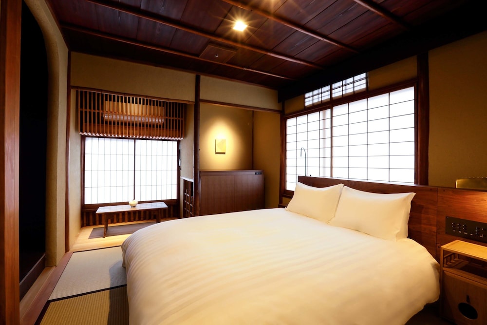 110:Standard Room with Higashiyama View, Double Bed(Main)