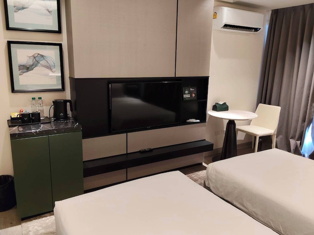 Luxury Twin Room - Photo 3