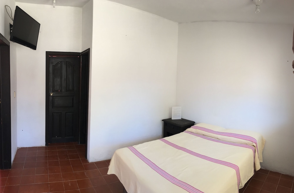 Standard Triple Room, 3 Bedrooms photo 1
