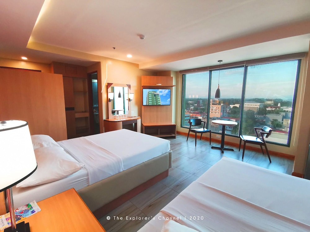 Executive Room photo 2