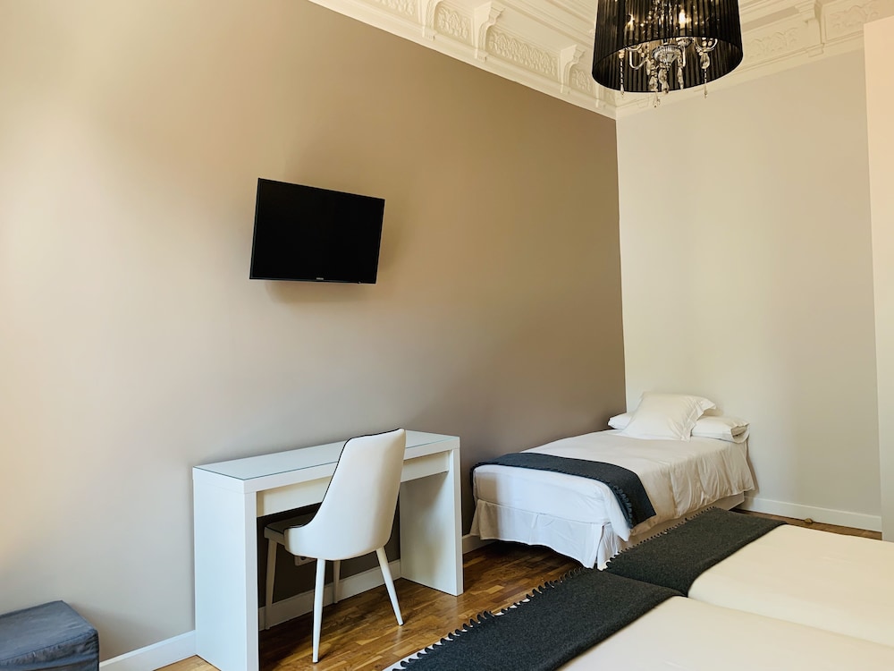 Superior Triple Room, 1 Bedroom (Private External Bathroom) photo 3