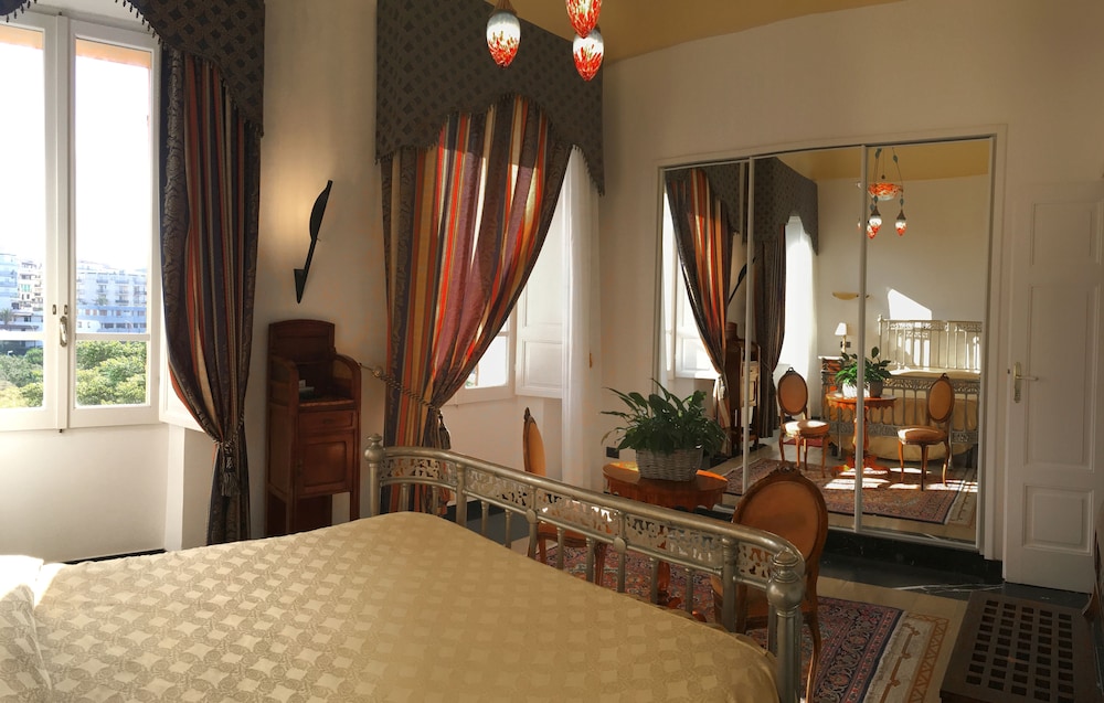 Classic Suite, Terrace, Park View photo 2