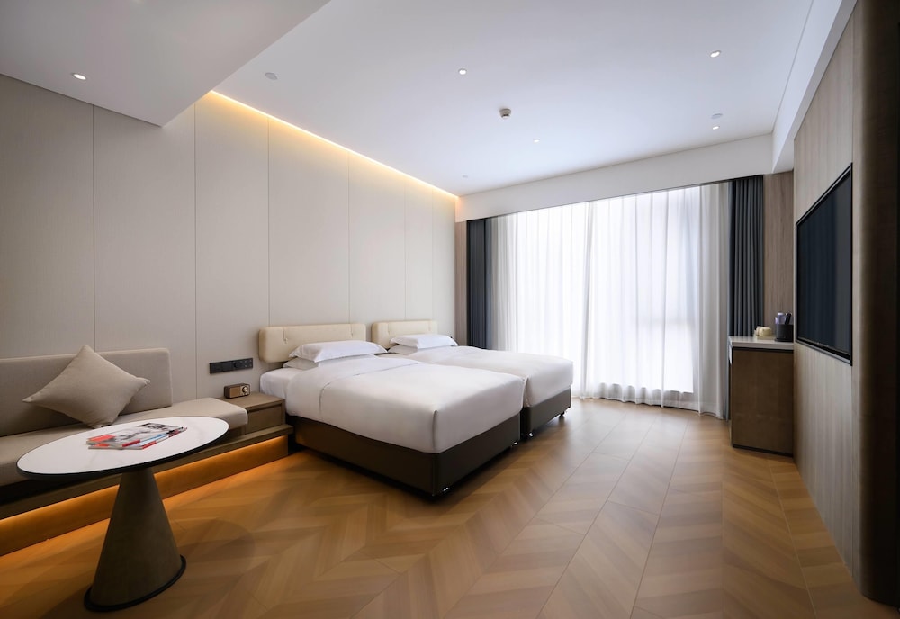 Room, 2 Twin Beds (Selected)