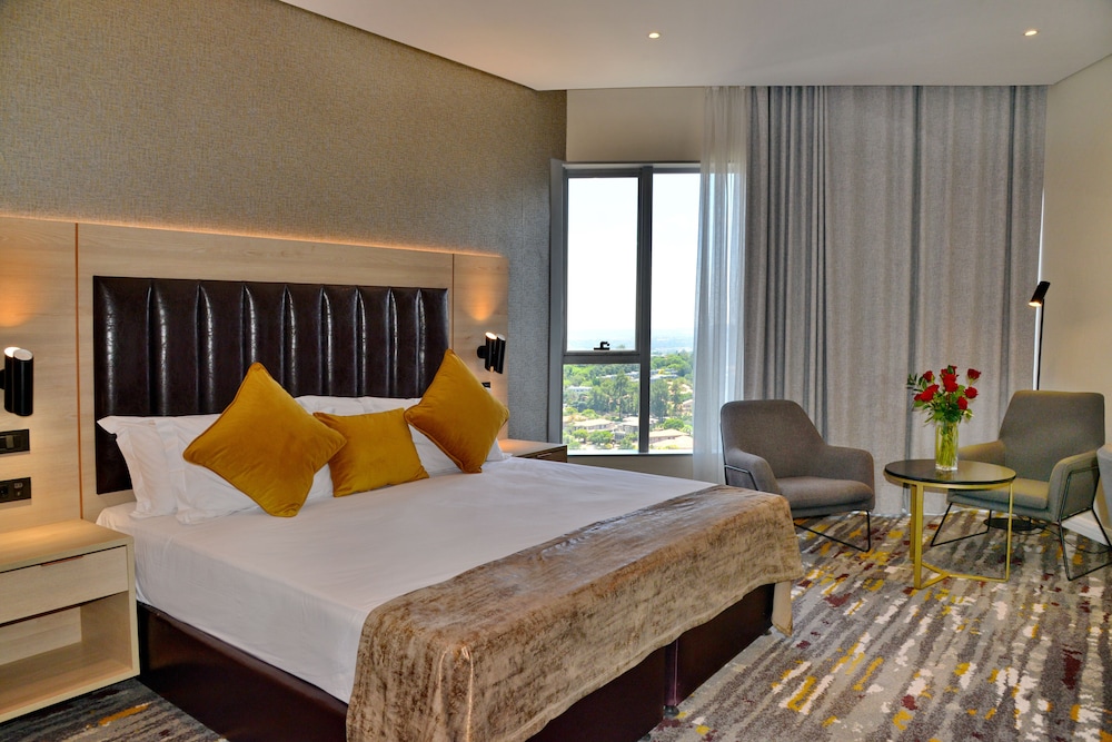Standard Room, 1 King Bed - Photo 1