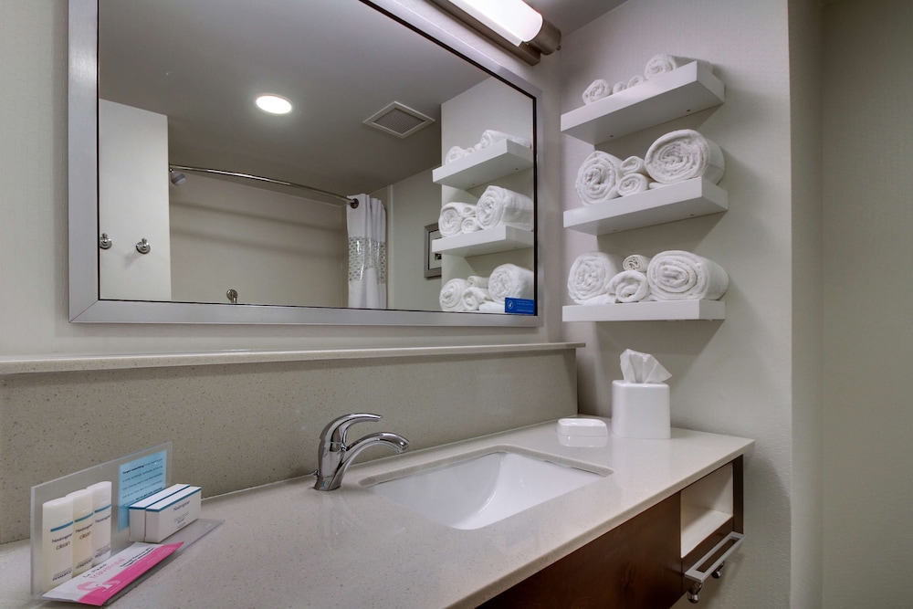 Studio, Multiple Beds, Accessible, Non Smoking photo 1