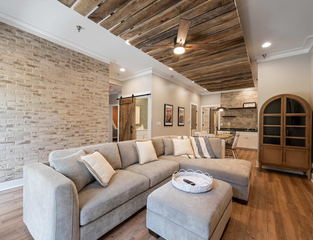 Condo, Multiple Beds, Patio, Garden View (Carters Court Grand Escape)