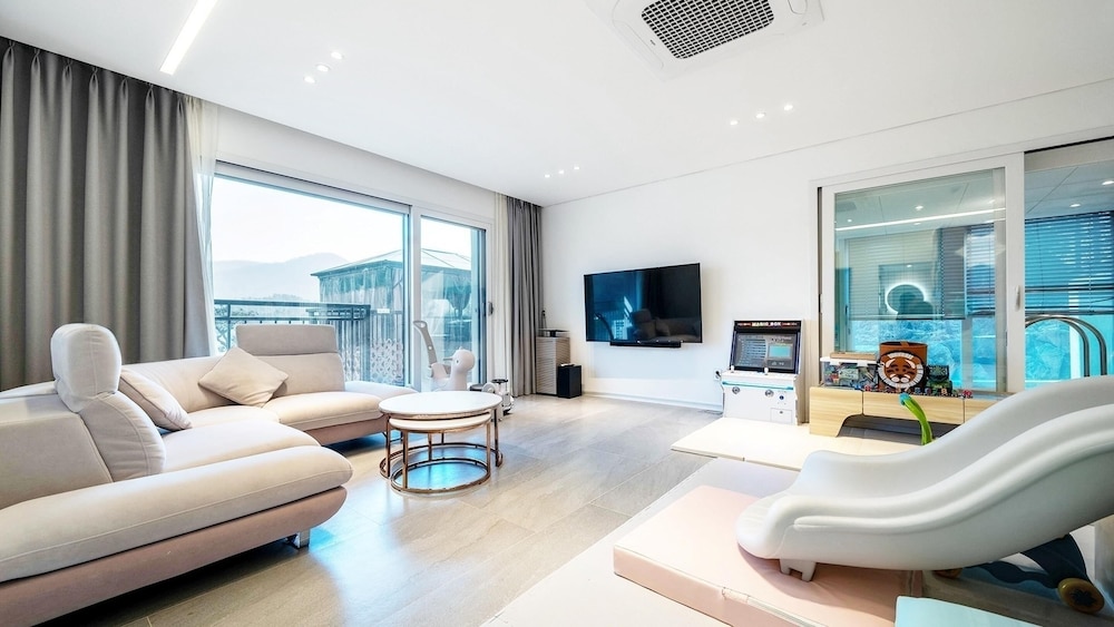 Basic Room, 2 Bedrooms (PINE1)