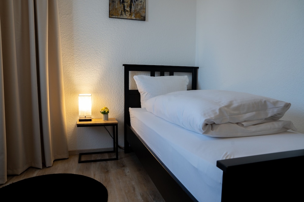Basic Single Room photo 2