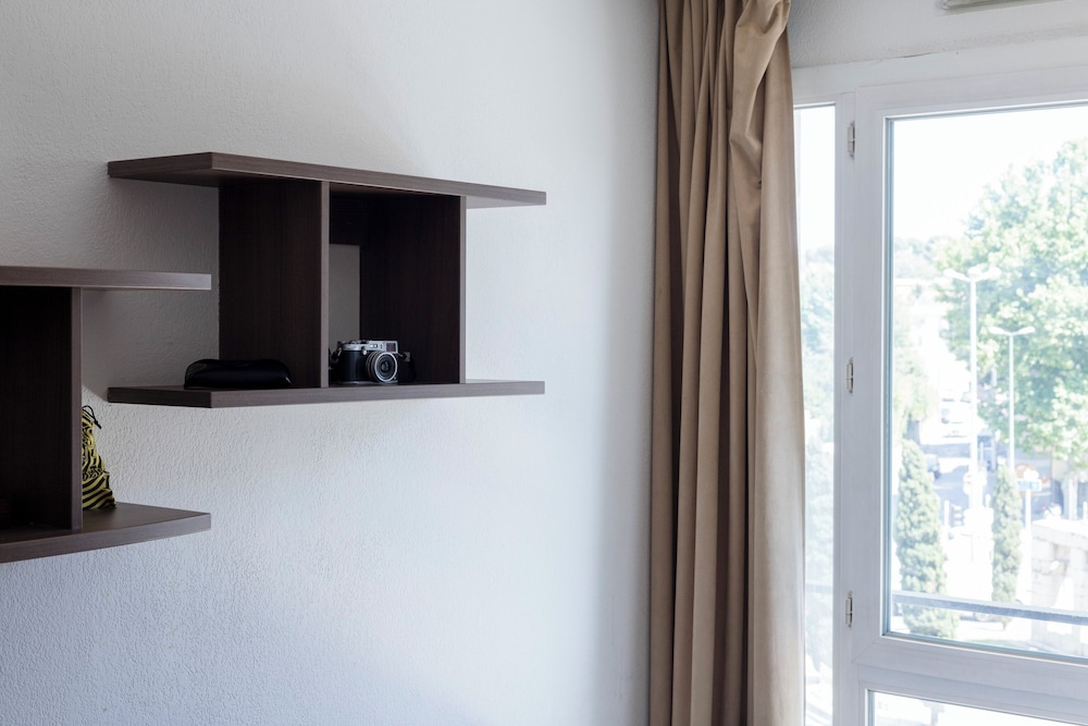 Studio, Kitchenette (with Air Condintioning)
