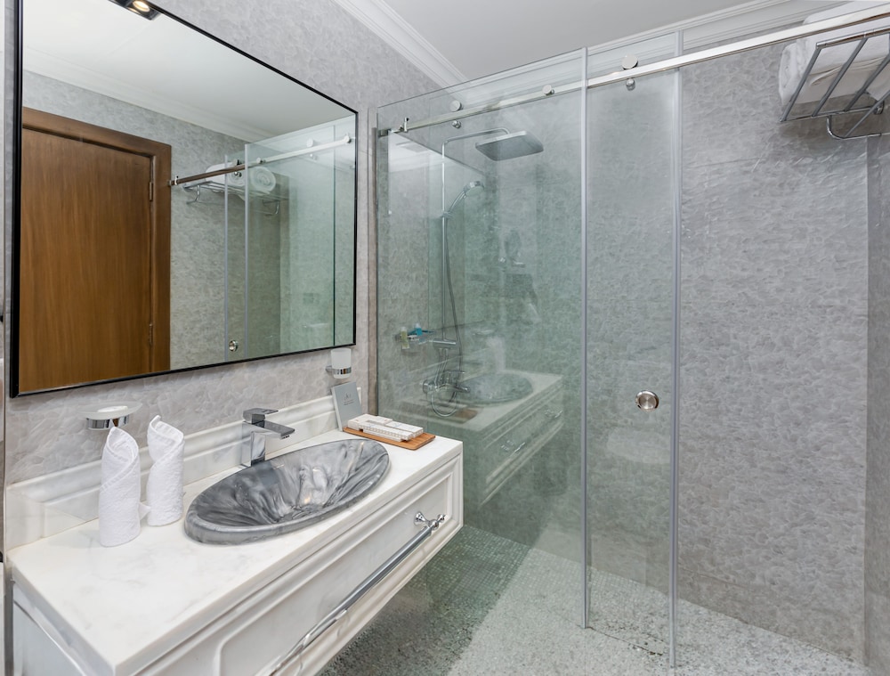 Standard Twin Room - Photo 3