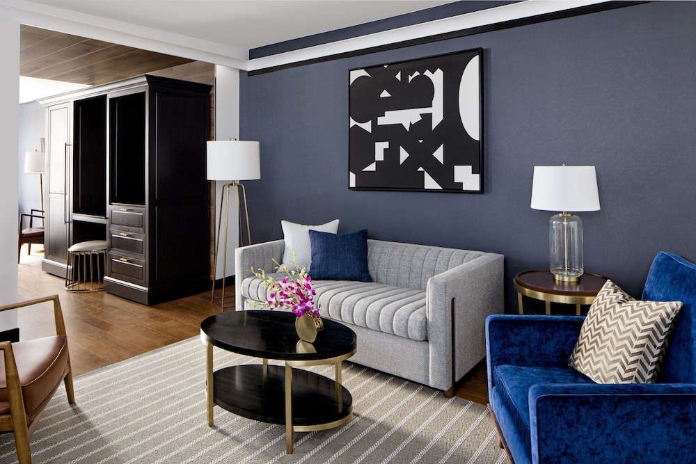 One Bedroom Double Suite