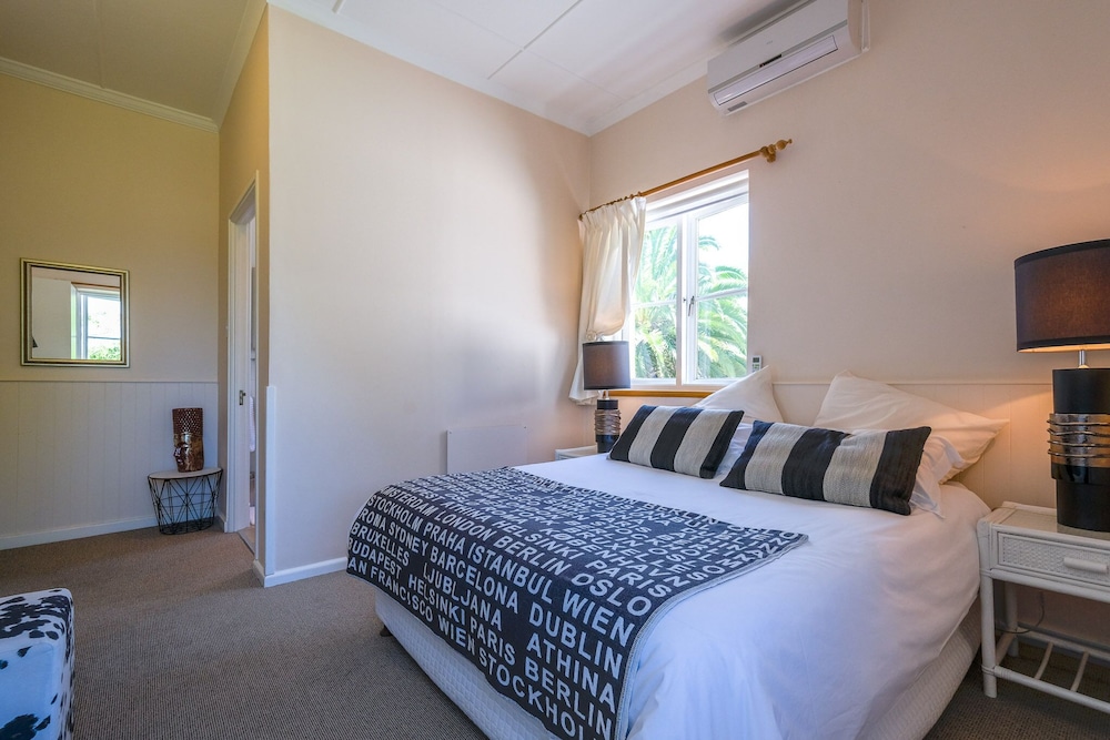 Double room (garden and mountain view) photo 2