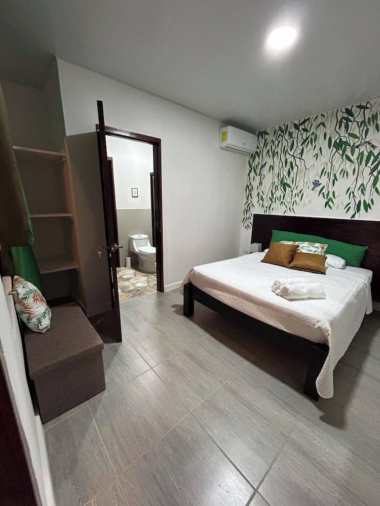 Classic Quadruple Room, Courtyard Area photo 3