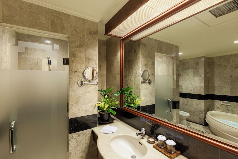Business Suite photo 2