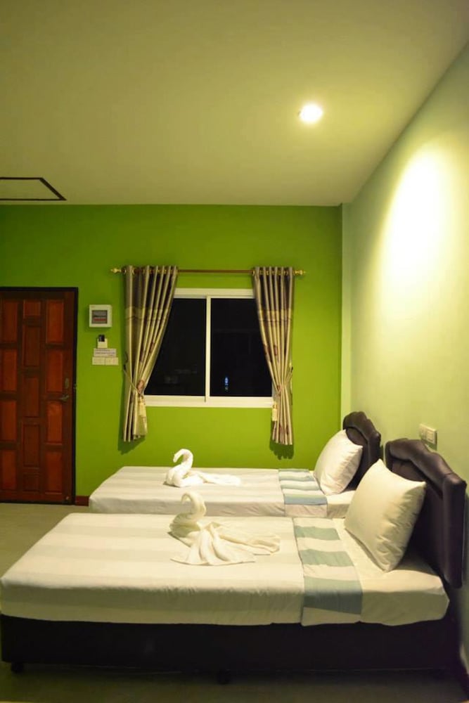 Standard Twin Room photo 2