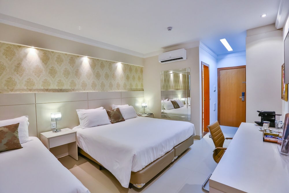 Deluxe Triple Room, Multiple Beds