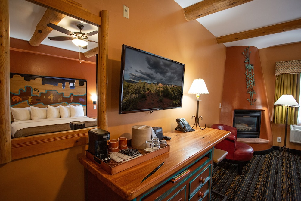 Accessible King Oasis - Photo 4