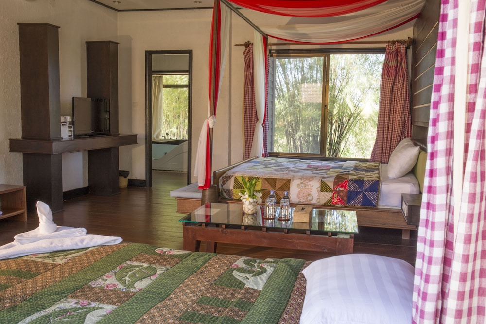 Deluxe Twin Room, Lake View photo 3