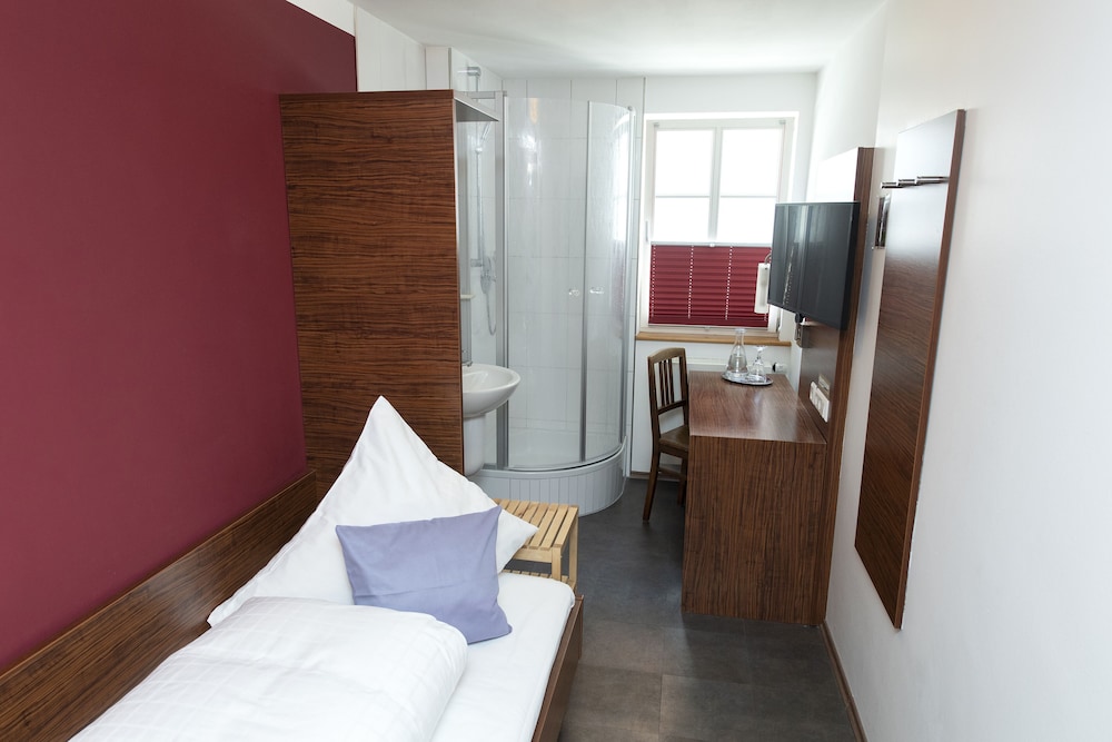 Basic Single Room