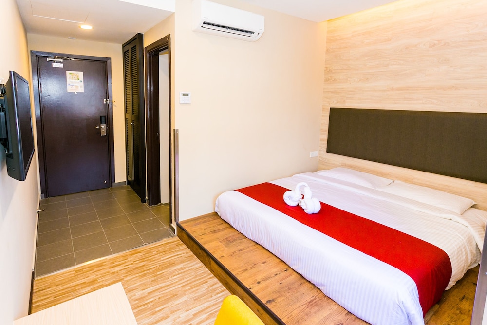 Japanese Suite photo 3