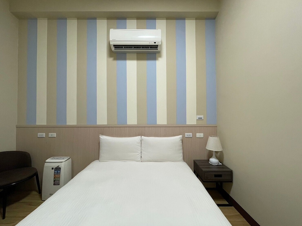 Economy Double Room photo 3