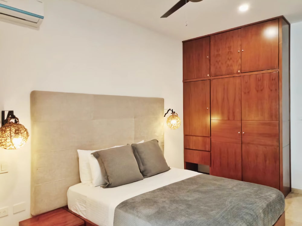 Apartment, 1 Bedroom, Pool View