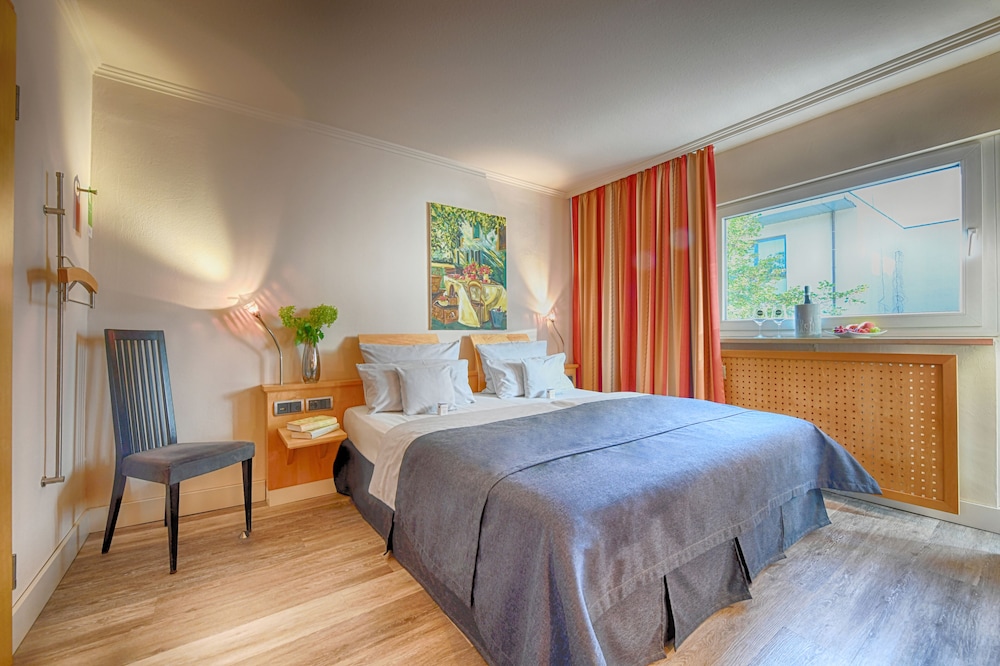 Comfort Room (King Size) - Photo 2