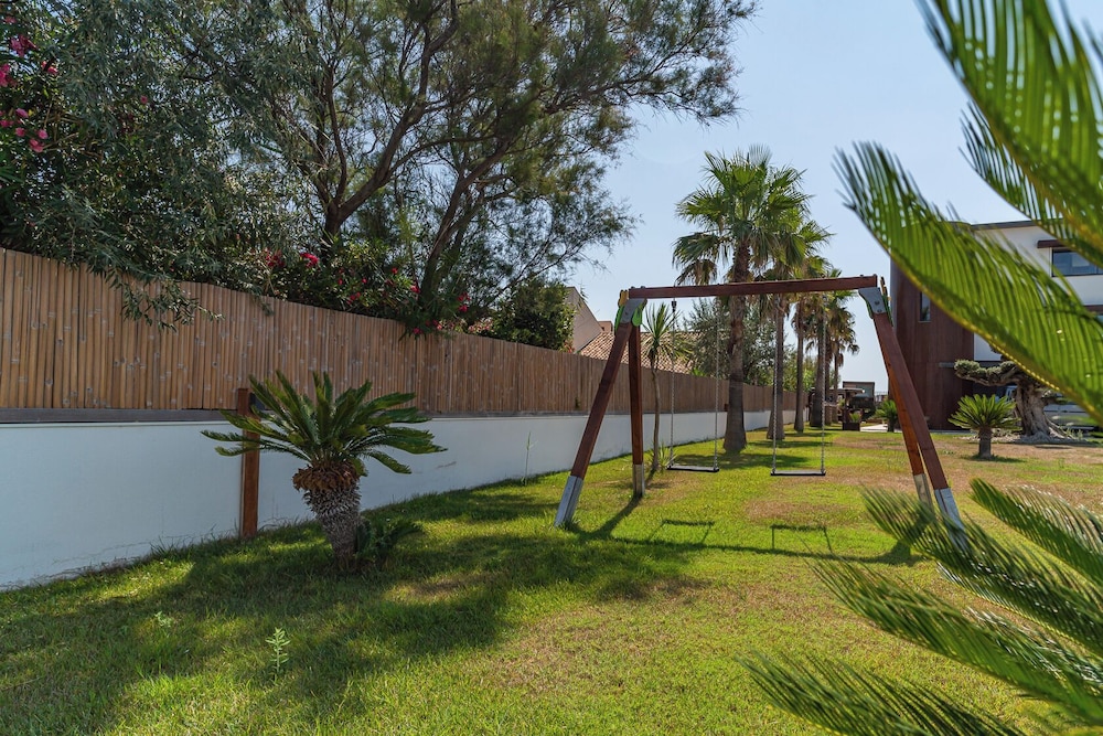Standard Room, 1 Queen Bed, Sea View - Photo 25