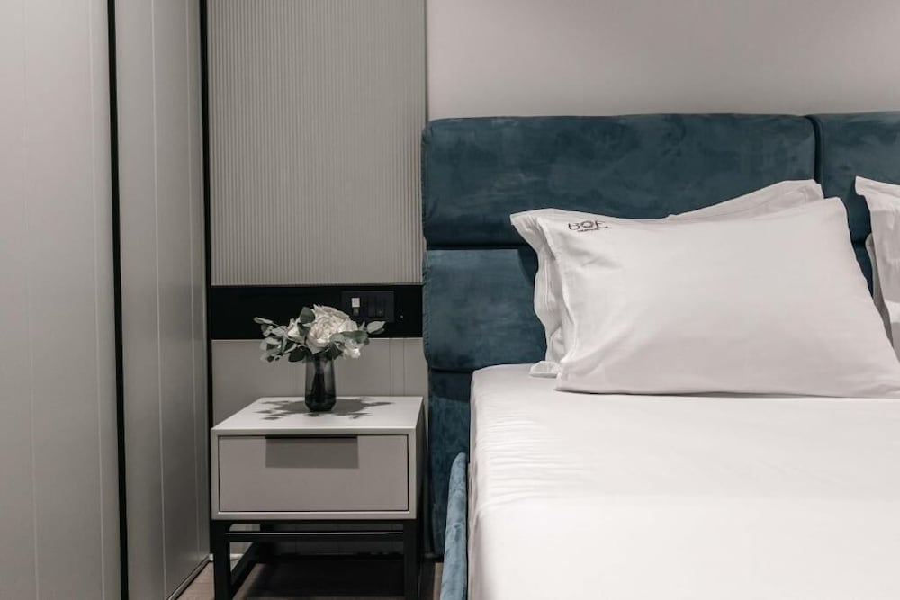 Superior Studio Suite, Partial Sea View