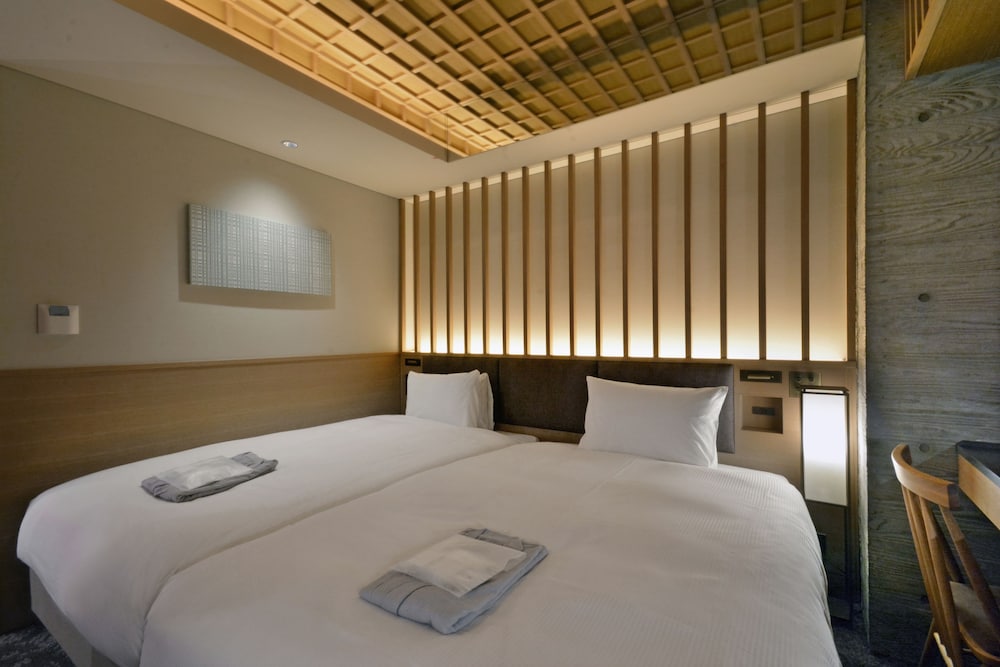 Standard Twin Room, Non Smoking photo 3