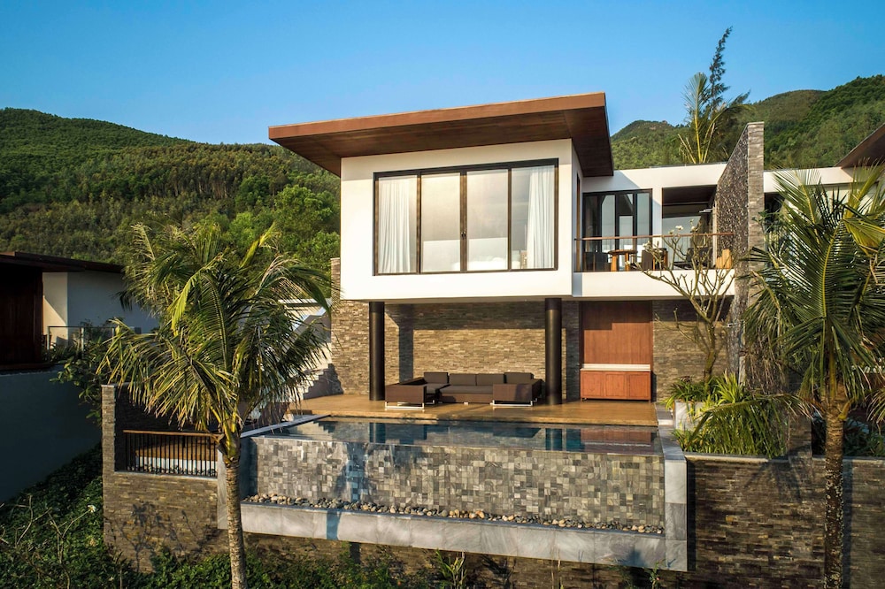 Villa with Private Pool (Non Smoking)