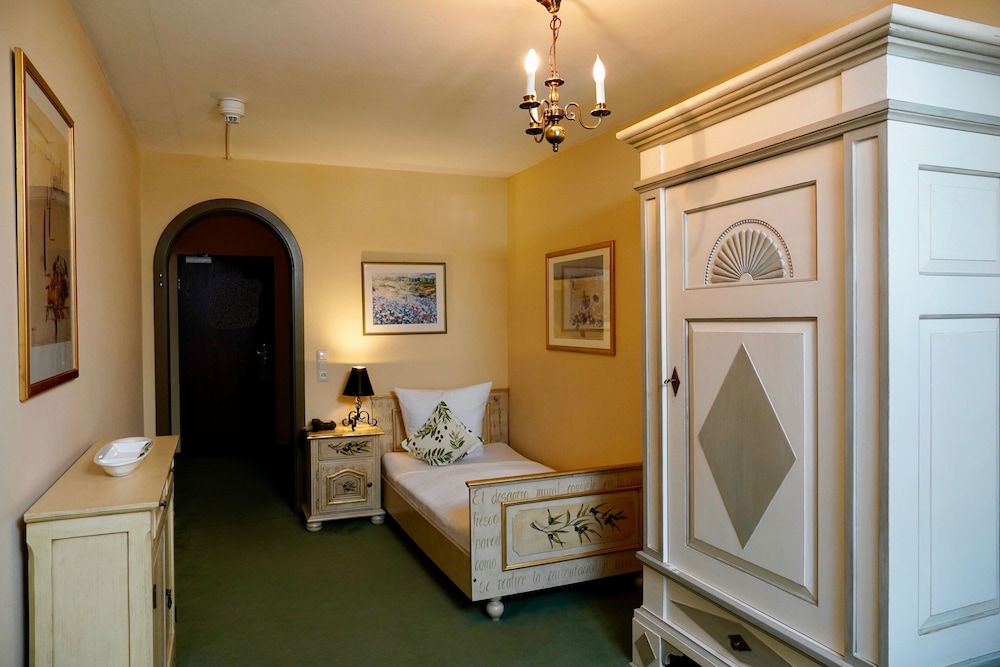 Comfort Single Room