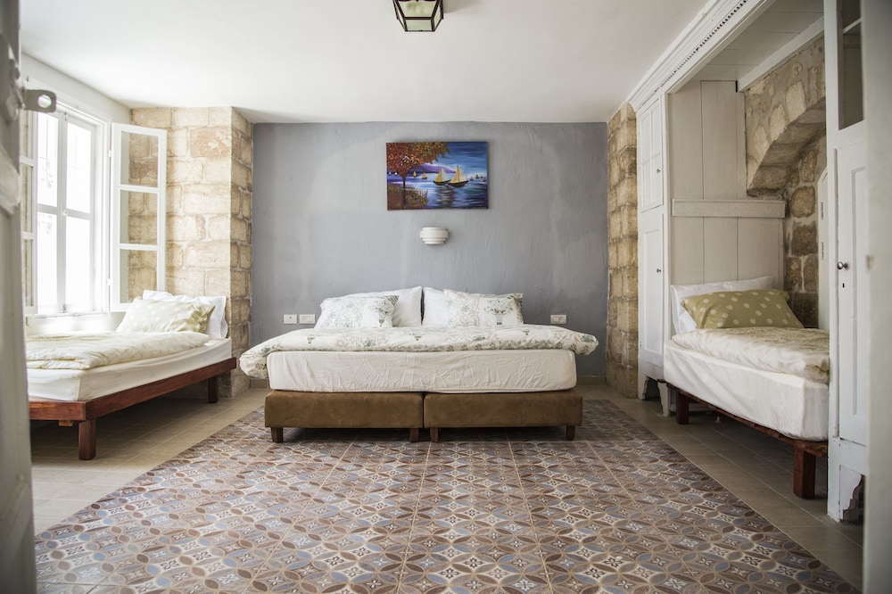 Mary's suite