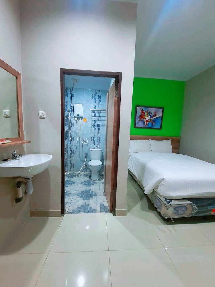 Standard Double Room - Photo 3