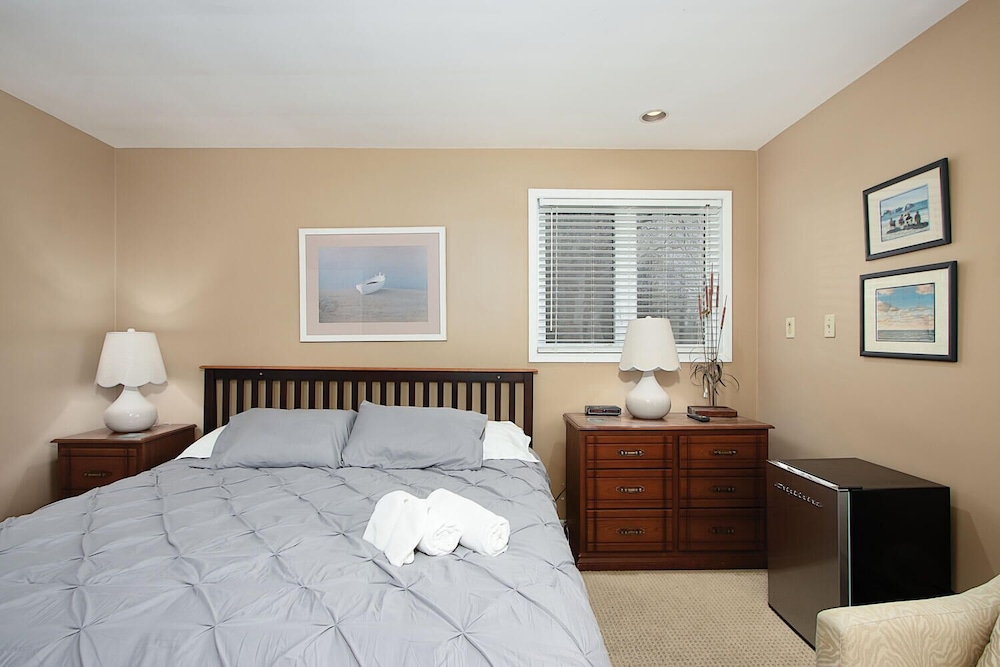 Deluxe Room, Lake View photo 2