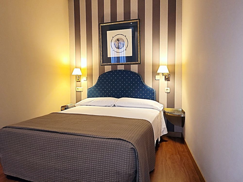 Economy Double Room - Photo 1