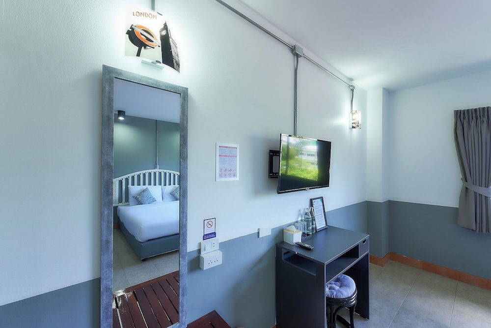 Standard Double Room - Photo 6