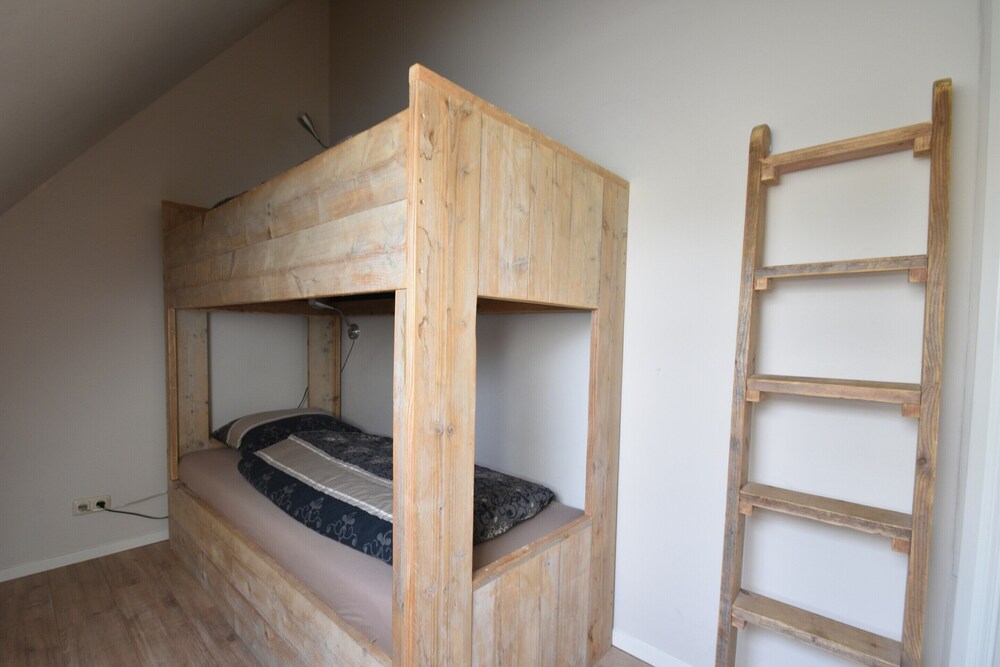 Villa photo 3