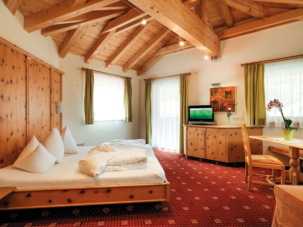 Comfort Double Room (Schrofenstein) photo 3