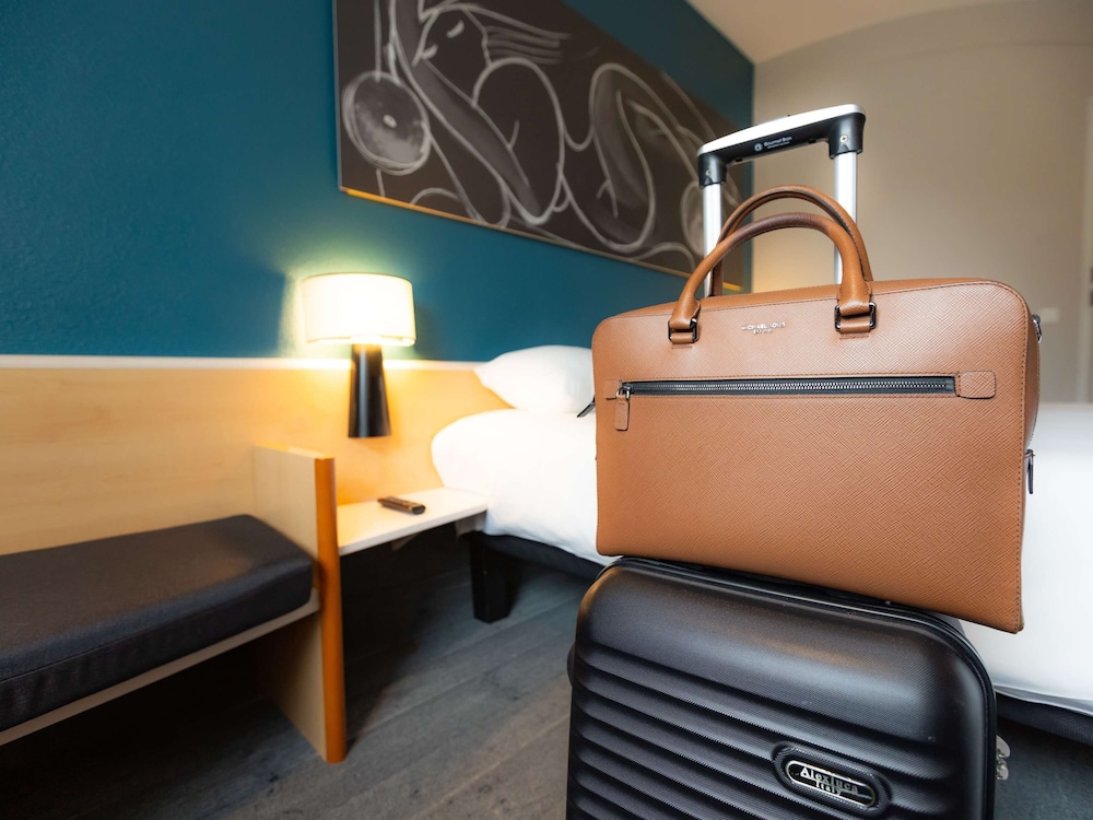 Standard Room, 2 Twin Beds - Photo 3