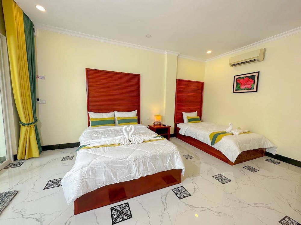 Classic Twin Room, 2 Bedrooms, Non Smoking, Pool View photo 3