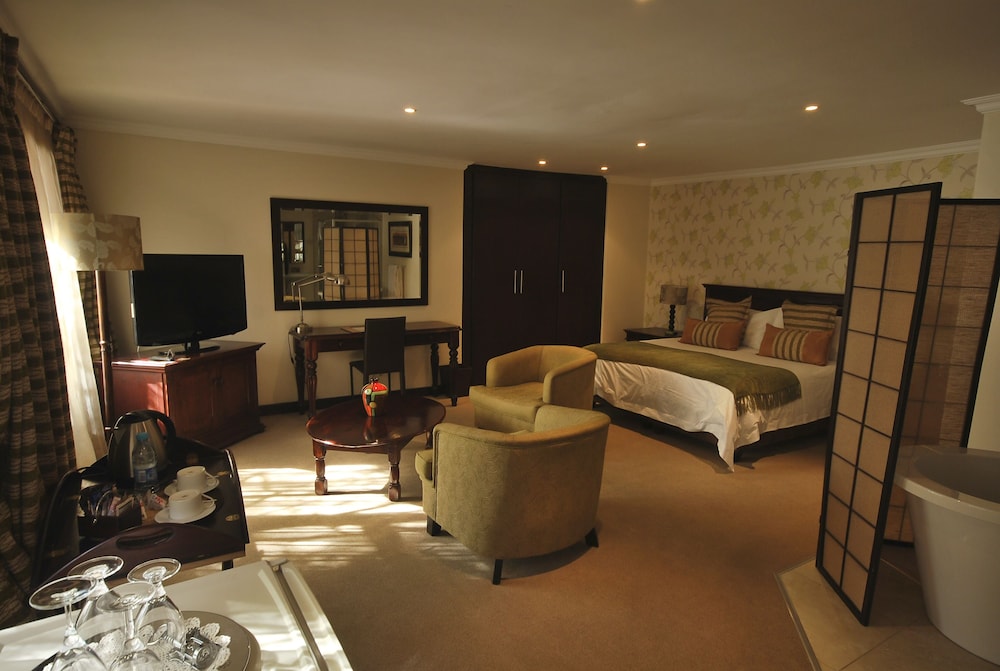 Suite Three photo 1