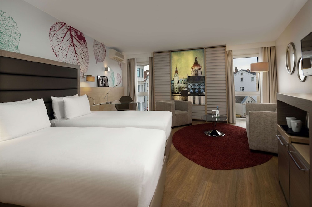 Room, 1 King Bed - Photo 2
