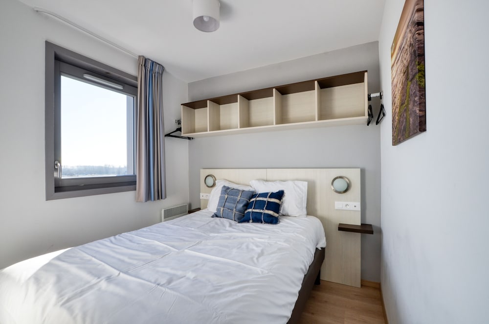 Family Apartment, 1 Bedroom, Terrace photo 3