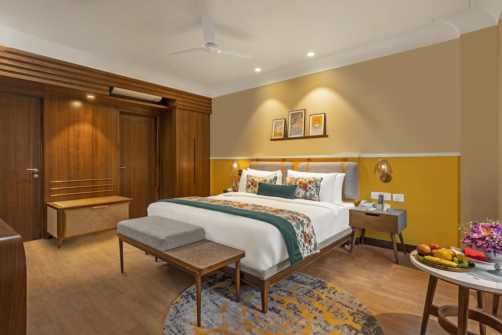 Two Bedroom Royal Apartment (Garden/Hill View)