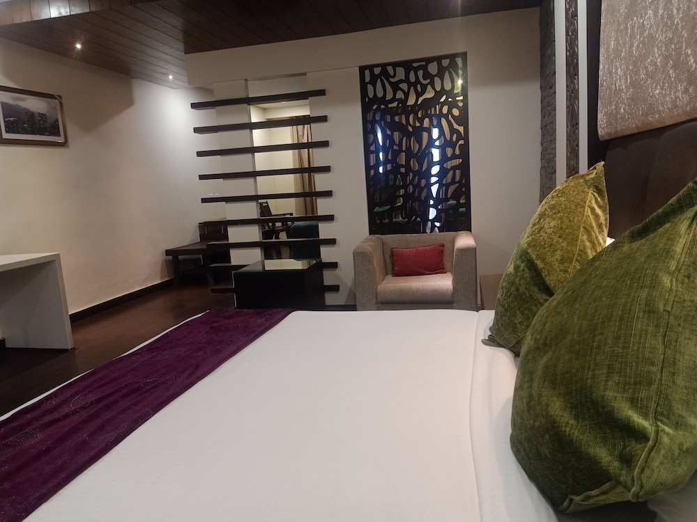 Executive Room photo 3
