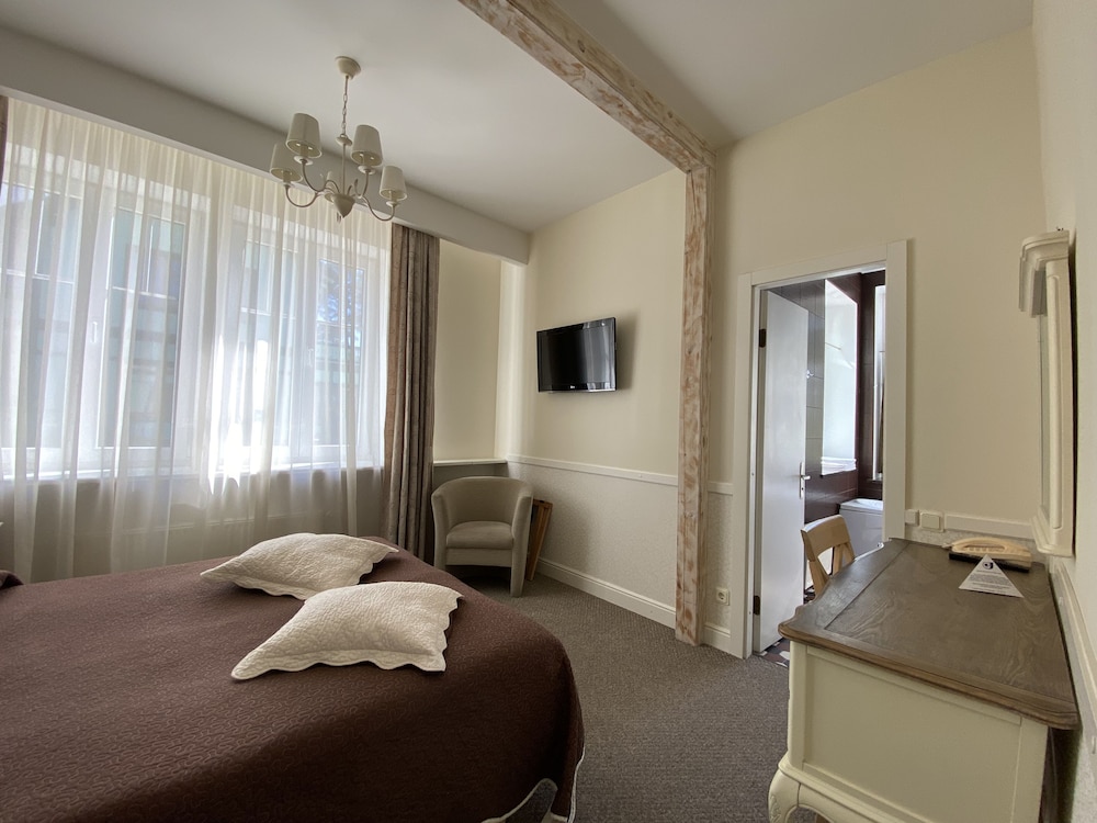 Standard Double Room - Photo 2