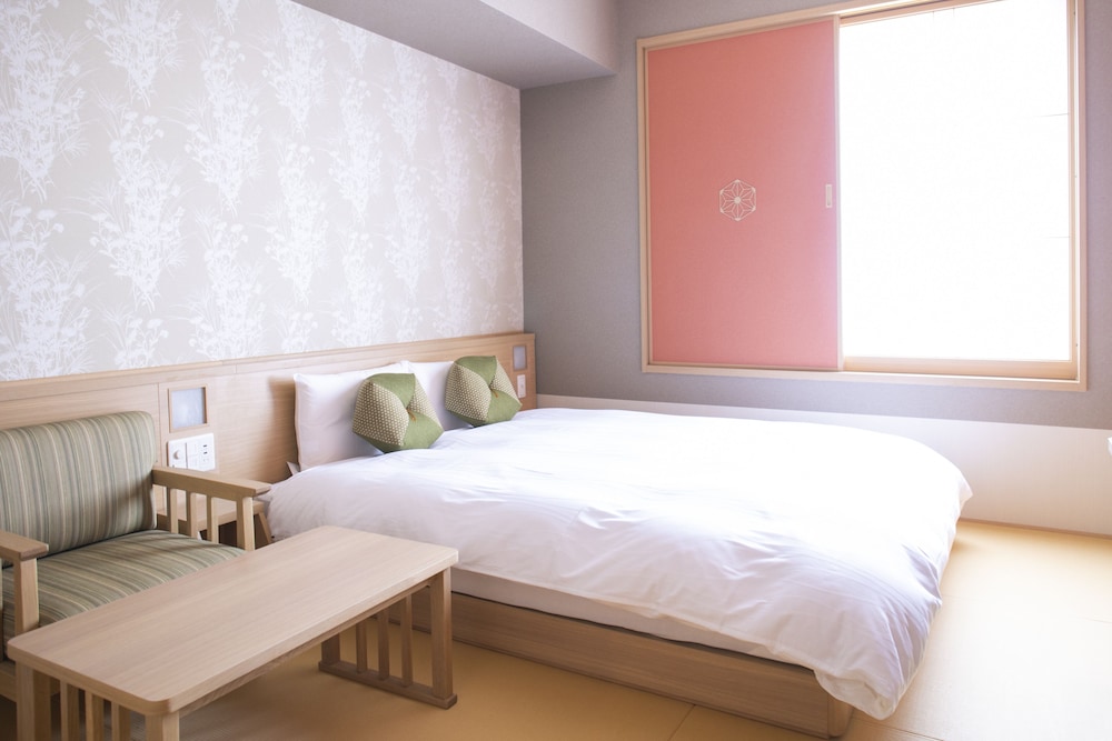 Double Room, 1 Double Bed, Non Smoking (For 1 Person) photo 2