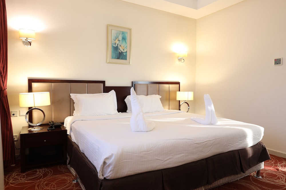 Standard Twin Room - Photo 3