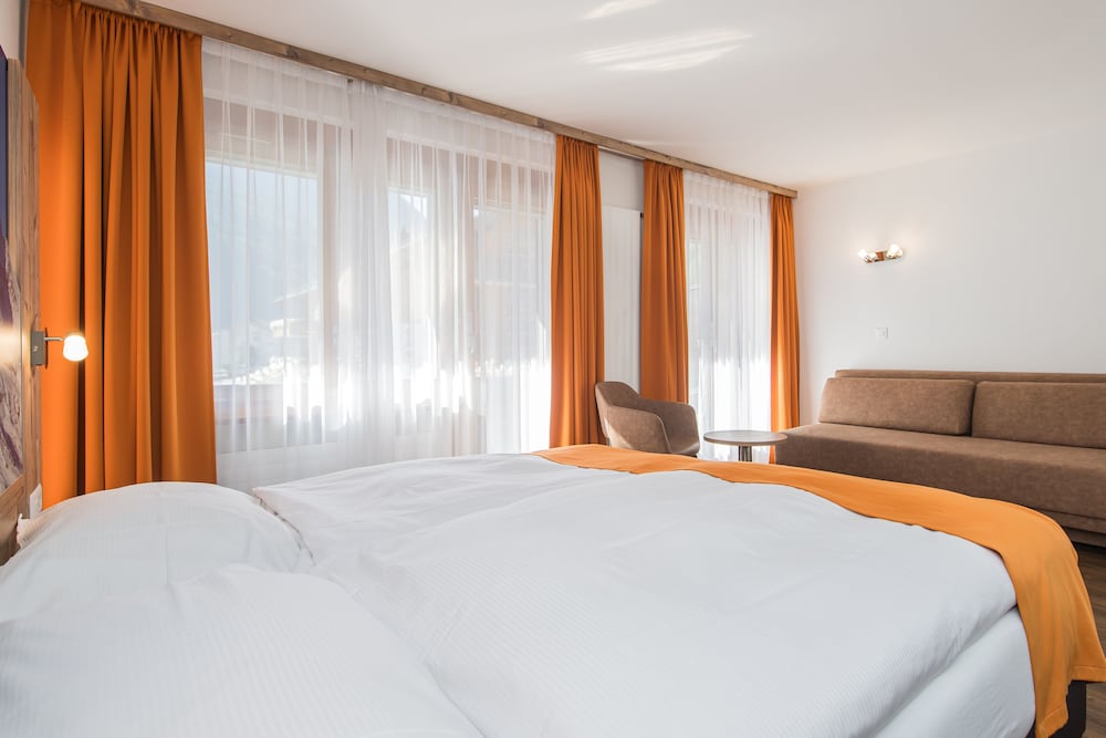Alpine Triple Room Standard photo 1
